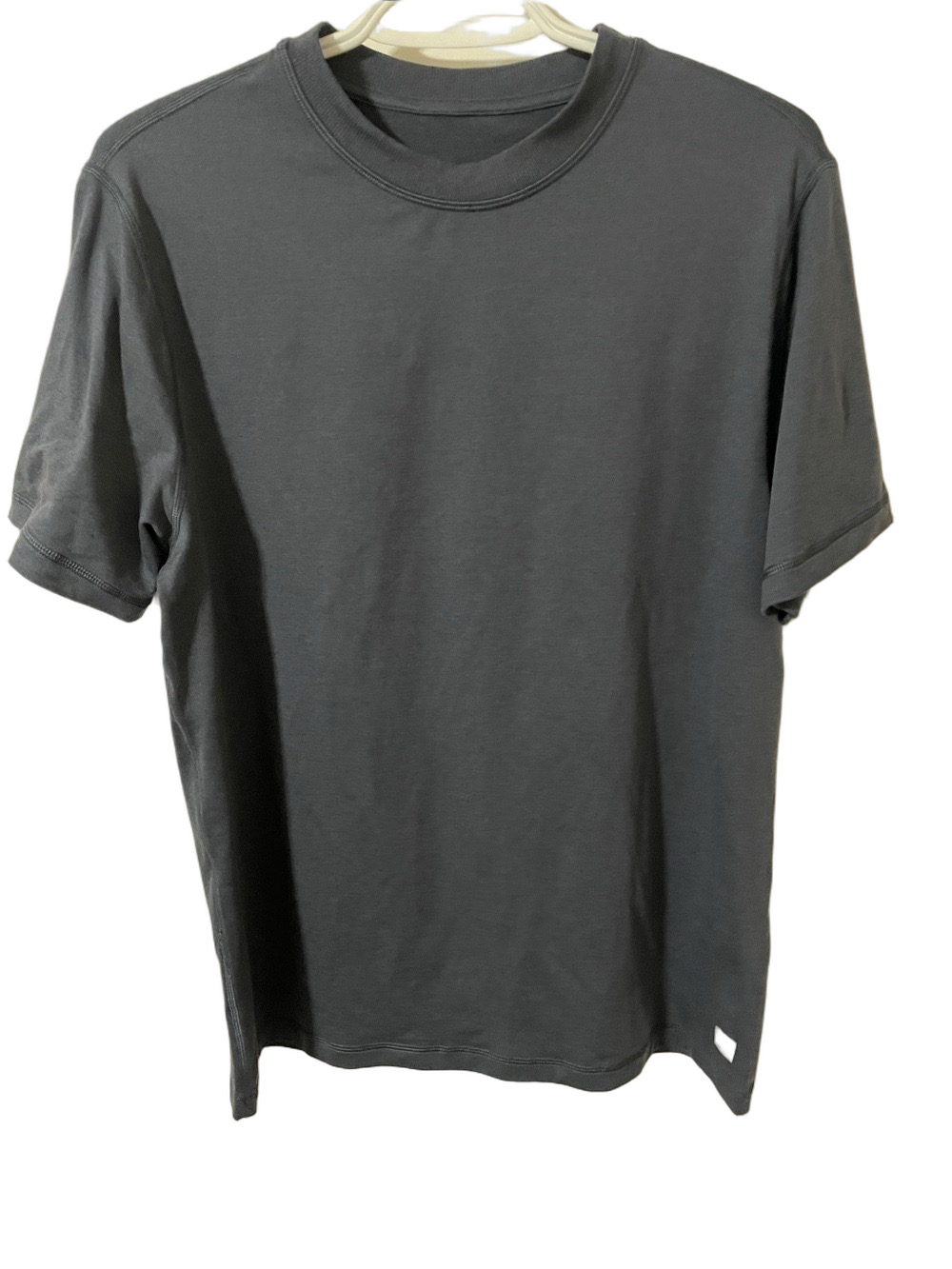 Vuori Dark Blue Short Sleeve Tee Size Medium